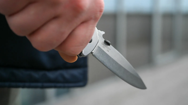 Житель Нижегородской области ранил ножом подростка