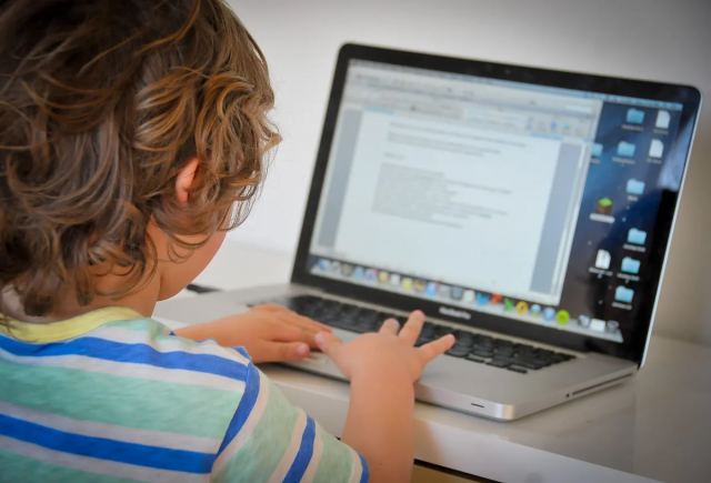Рекомендации психолога о том, как помочь детям справиться с проблемами в интернете
