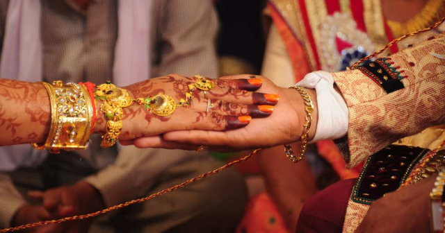 Жених в Индии отказался от свадьбы из-за того, что ему не понравилось приданное