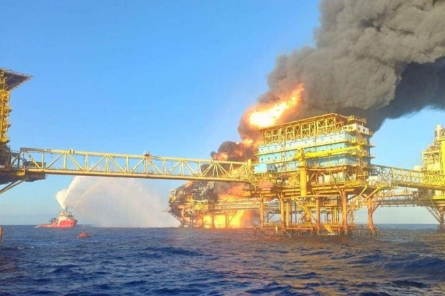 5 человек в Габоне скончались в результате пожара на нефтяной платформе