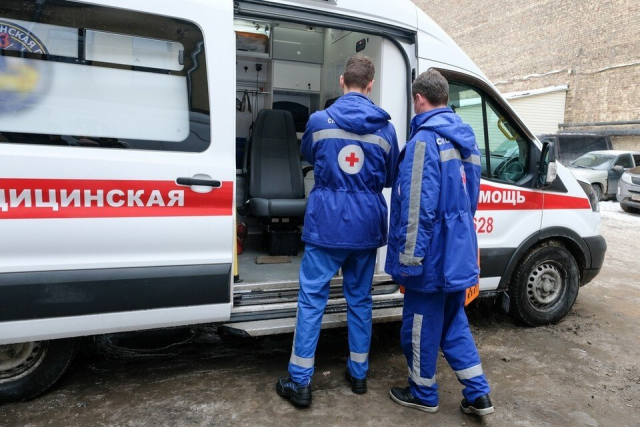 В Москвоской области шкодьница получила перелом позвоночника на детской площадке