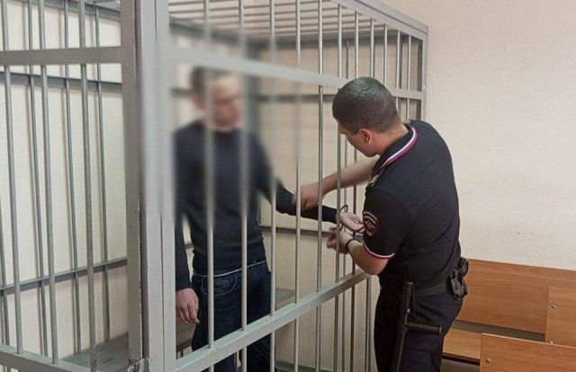 Жителя Екатеринбурга похитили, избили и заставили оформить кредит