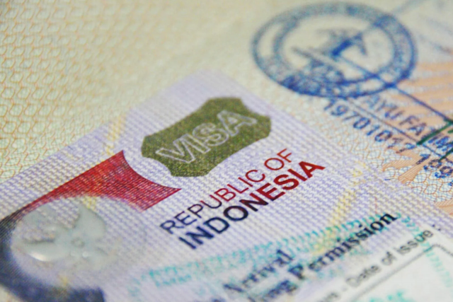 Индонезия планирует отменить визы для россиян