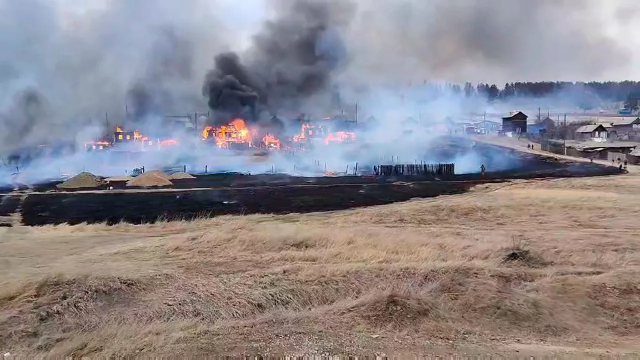 В Забайкальском крае продолжаются четыре лесных пожара