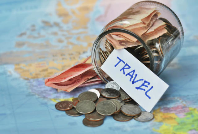 Эксперт по путешествиям делится советами по экономии денег для туристов