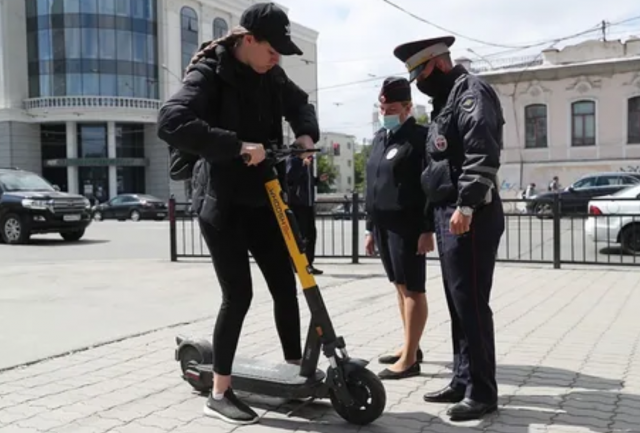 Москва рассматривает возможность запрета электросамокатов