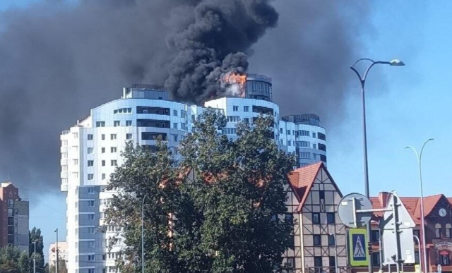 В Калининграде в многоэтажном жилом доме локализовали пожар