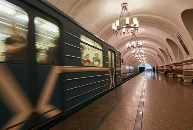 На Замоскворецкой линии Московского метрополитена возобновлено нормальное движение поездов