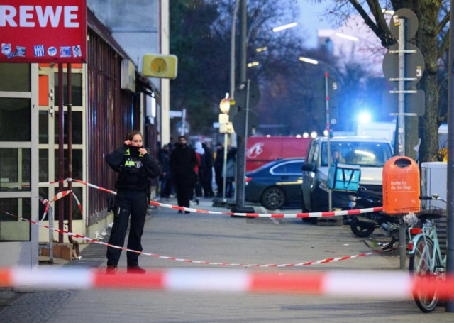 В Берлине задержали двух человек по делу о нападении на прохожих