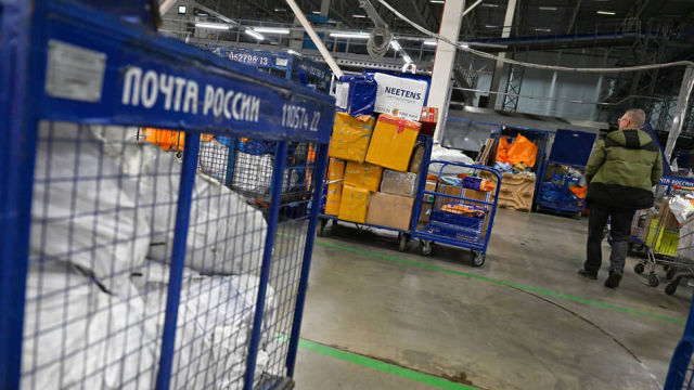 «Почта России» вновь начала наземную доставку в Китай