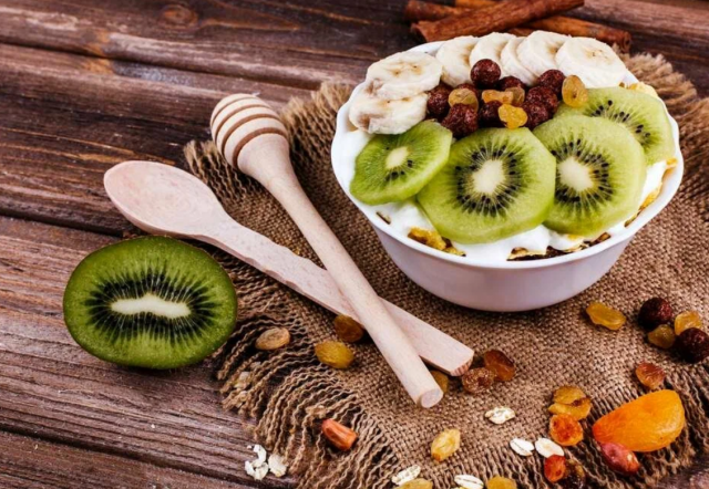 Сомнолог перечислила продукты, способствующие крепкому сну