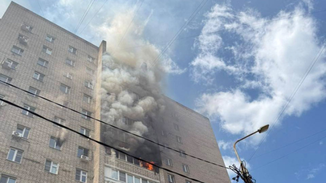 В Подольске произошёл пожар в многоэтажке: спасены 15 человек