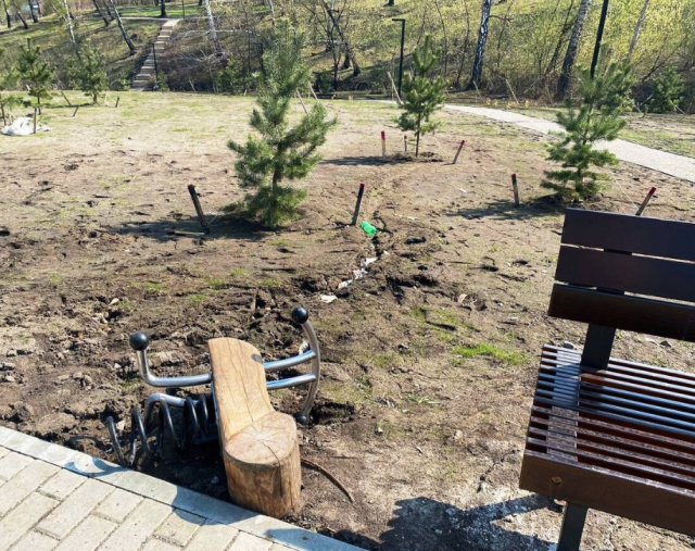 В Вилючинске вандалы повредили объекты нового парка до его открытия