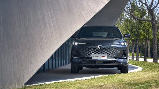 В Россию начнут поставлять автомобили Changan казахстанской сборки