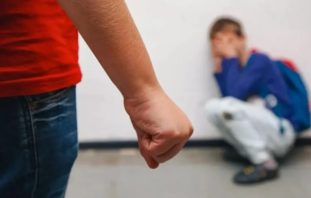 В Новороссийске воспитатель детсада стала фигурантом уголовного дела после избиения ребёнка