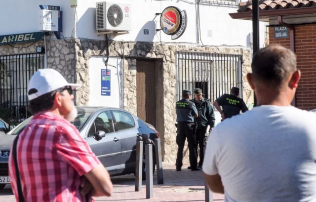 В Испании двое погибли при стрельбе в баре, ещё один человек ранен