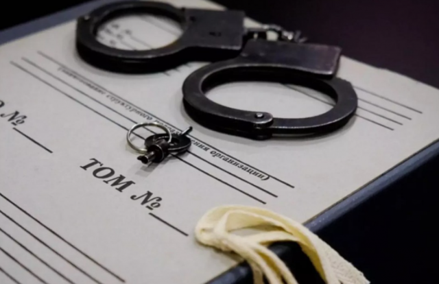 В Челябинске в диване квартиры нашли тело пятилетней девочки