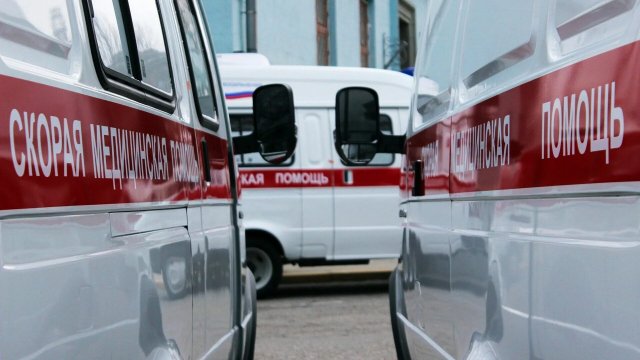 На западе Москвы пятеро школьников госпитализированы с отравлением таблетками