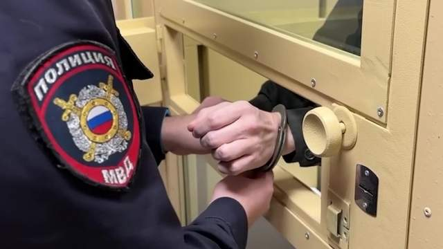 В Самаре арестован бывший сотрудник прокуратуры по делу об участии в запрещённом фанатском движении