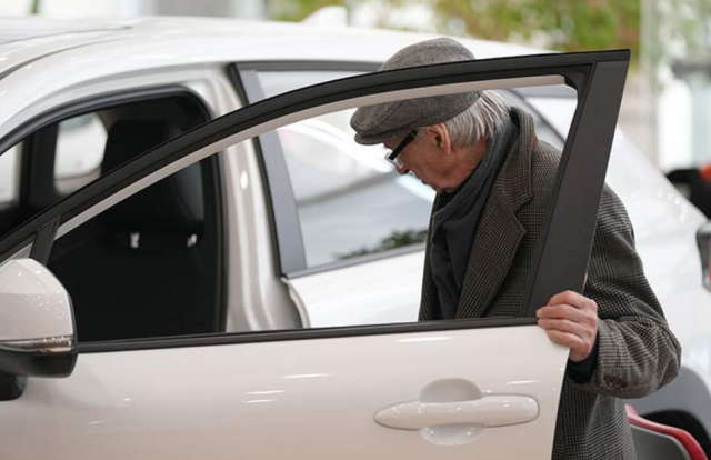 Федяев раскритиковал идею запретить выдачу водительских удостоверений после 65 лет