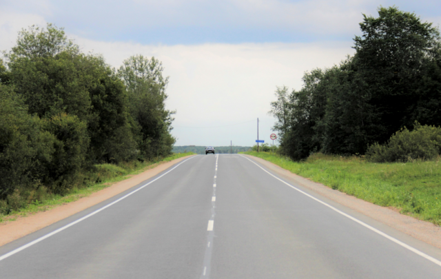 В Псковской области обновили свыше 40 км дорог, ведущих к образовательным учреждениям