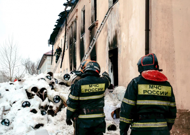 В Тверской области при пожаре в частном доме погибли двое детей