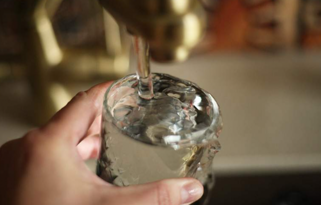 В Румынии из-за разлива топлива без питьевой воды остались около 11 тыс. жителей