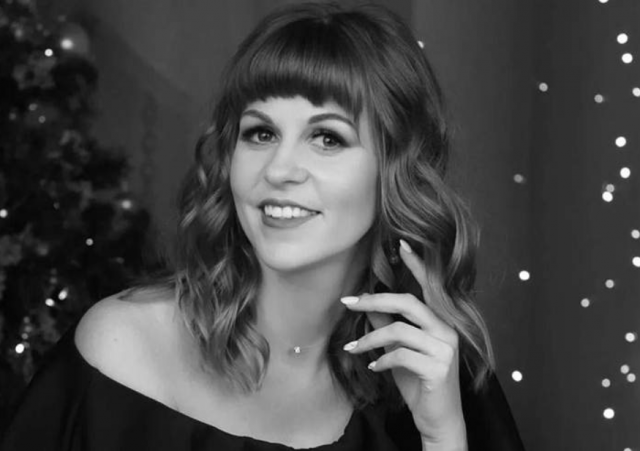 Российский блогер Юлия Глушкова погибла в аварии на снегоходе