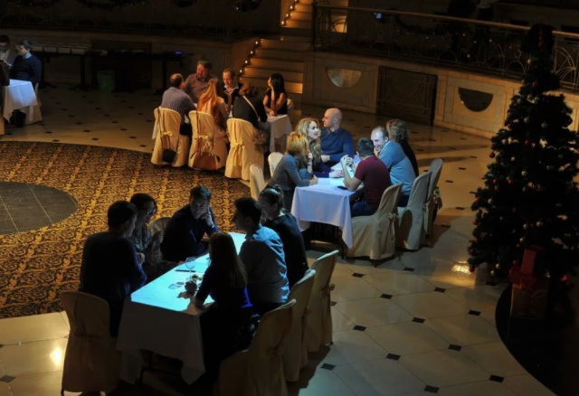 В Херсонской области ограничили количество участников корпоративов до десяти человек