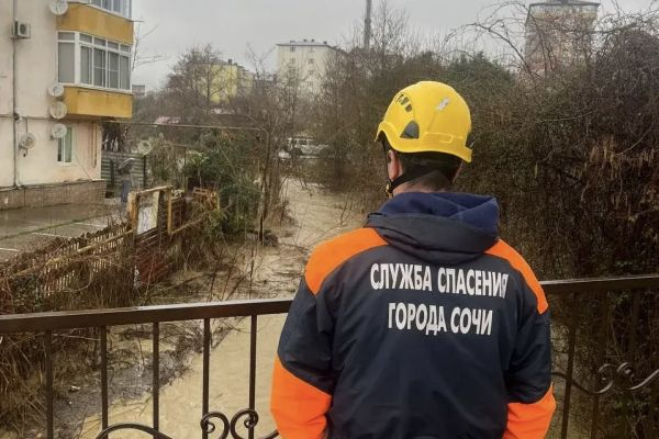 В Сочи начал снижаться уровень реки Херота