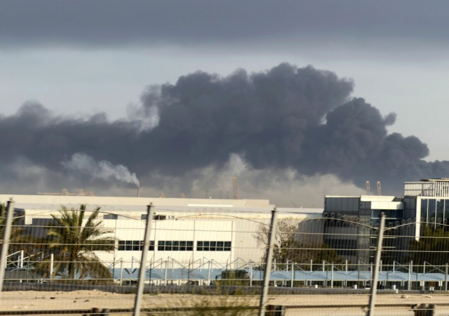 Крупнейший порт Джебель-Али в Дубае приостановил работу