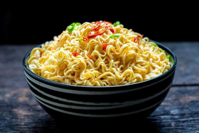Диетолог назвала допустимое количество лапши быстрого приготовления в месяц