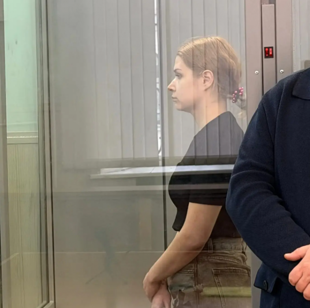 Суд в Самаре продлил арест обвиняемой в убийстве бывшего мэра и его супруги