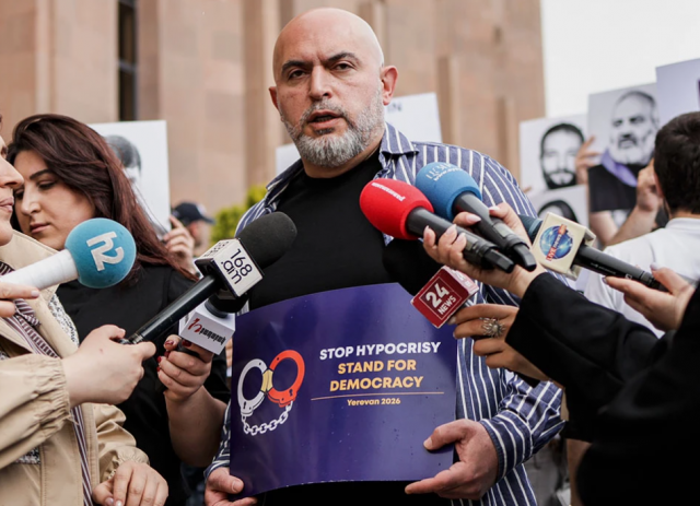 Суд в Ереване арестовал бывшего министра образования Армении Армена Ашотяна