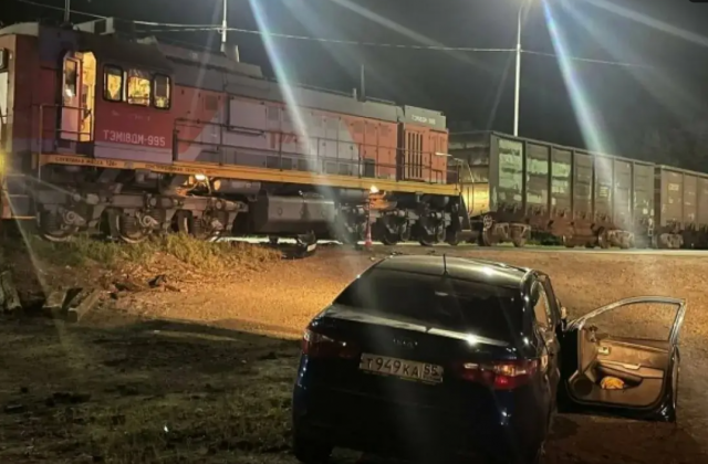В Санкт-Петербурге мужчина погиб под колесами электрички