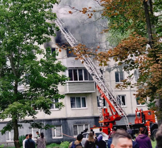 Пожар после взрыва газа в жилом доме Подмосковья полностью потушен