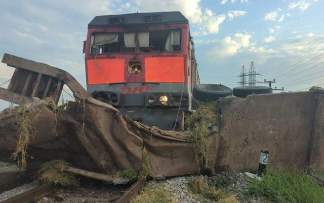 В Дагестане прокуратура проверяет обстоятельства ДТП с поездом и грузовиком