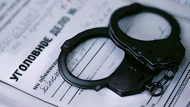 Житель Петербурга дважды повредил автомобиль бывшей девушки кислотой после расставания