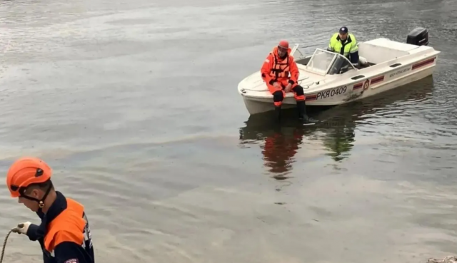 В Красноярском крае спасатели нашли пропавшую во время сплава семью