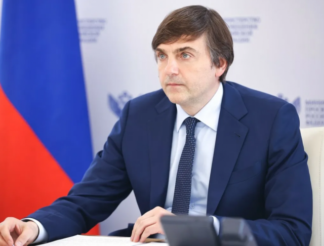 Кравцов рассказал, какую роль должны выполнять детские сады